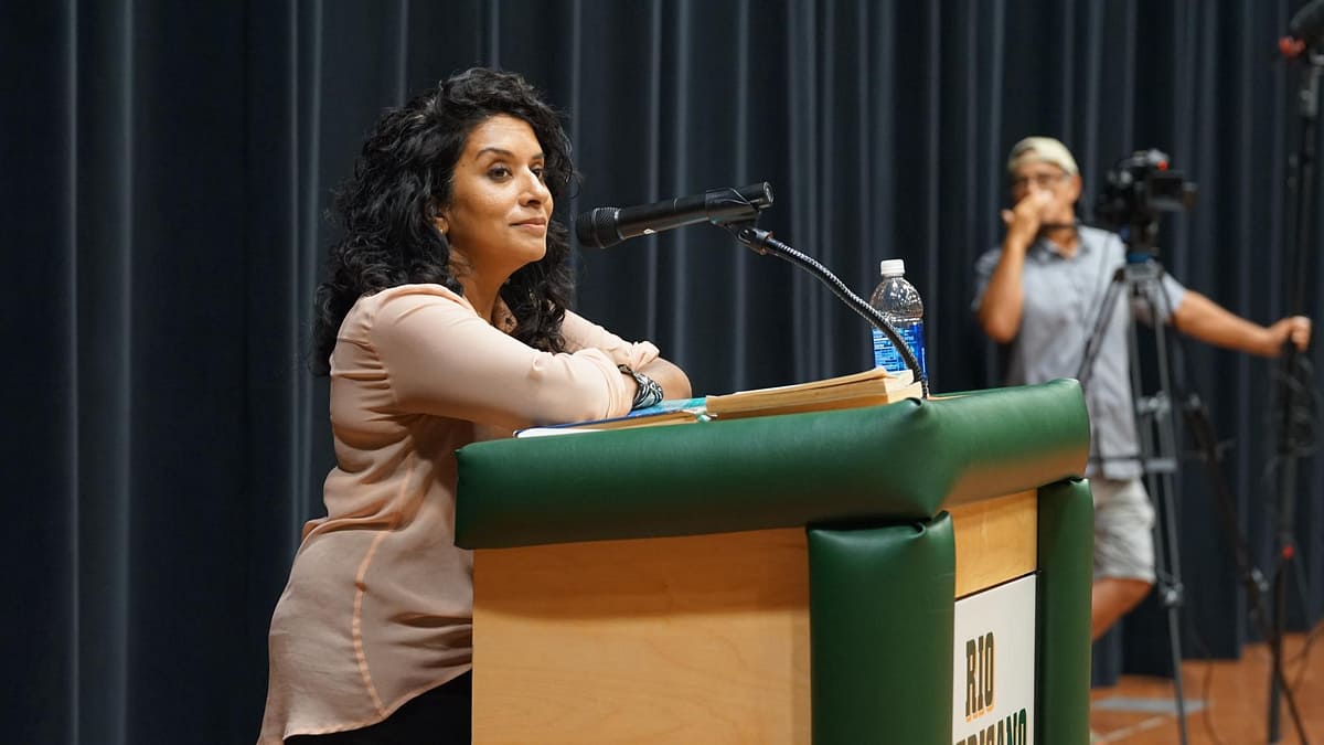 Rio alumna and "Lucky Boy" author Shanthi Sekaran speaks to AP English students about her work on Aug. 27 in the PAC.